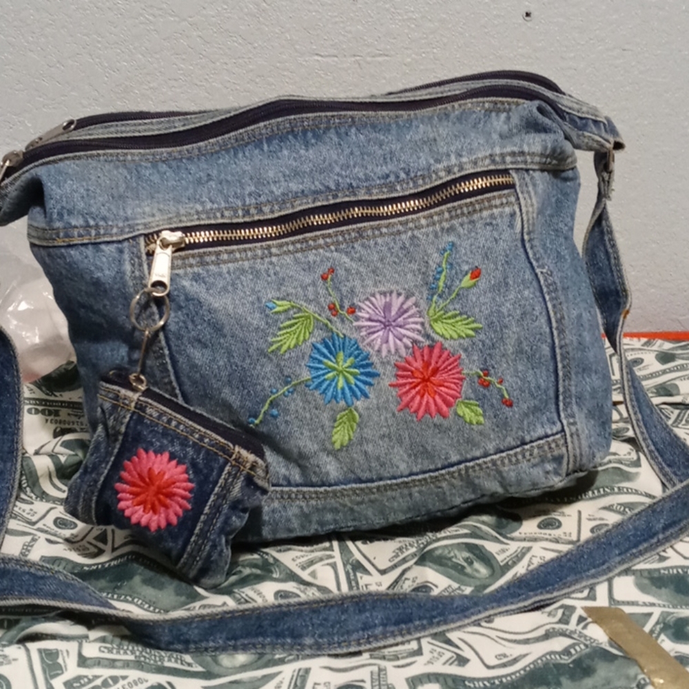 Crossbody bag